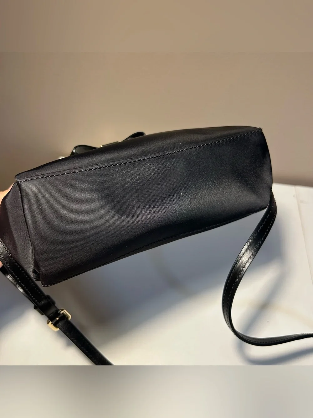 Kate Spade Black Nylon Crossbody Shoulder Bag Bow Detail Classic Leather Strap